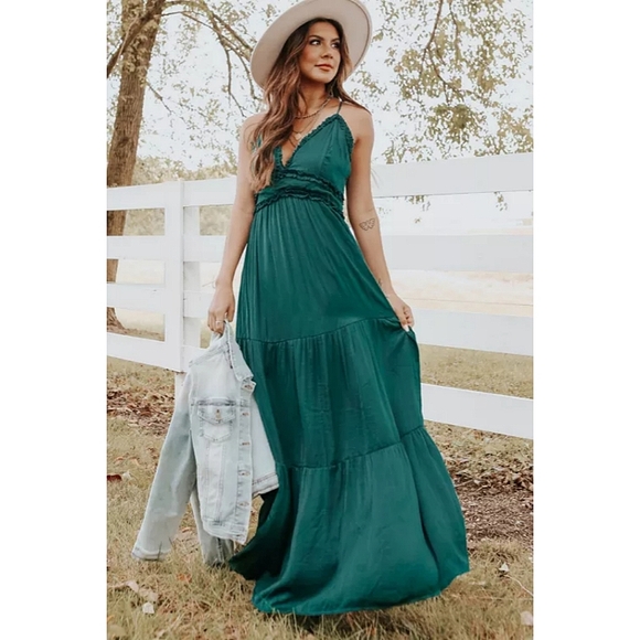 LAST ONE! Plus Size LILLY ROSE Maxi Dress With Criss Cross Back And Ruffles - Picture 5 of 6